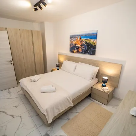 Sea Breeze, Spacious 2-Bedroom Lux Seaside Apartments St. Paul's Bay Exterior photo
