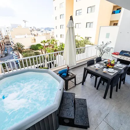 Sea Breeze, Spacious 2-Bedroom Lux Seaside Apartments St. Paul's Bay Exterior photo