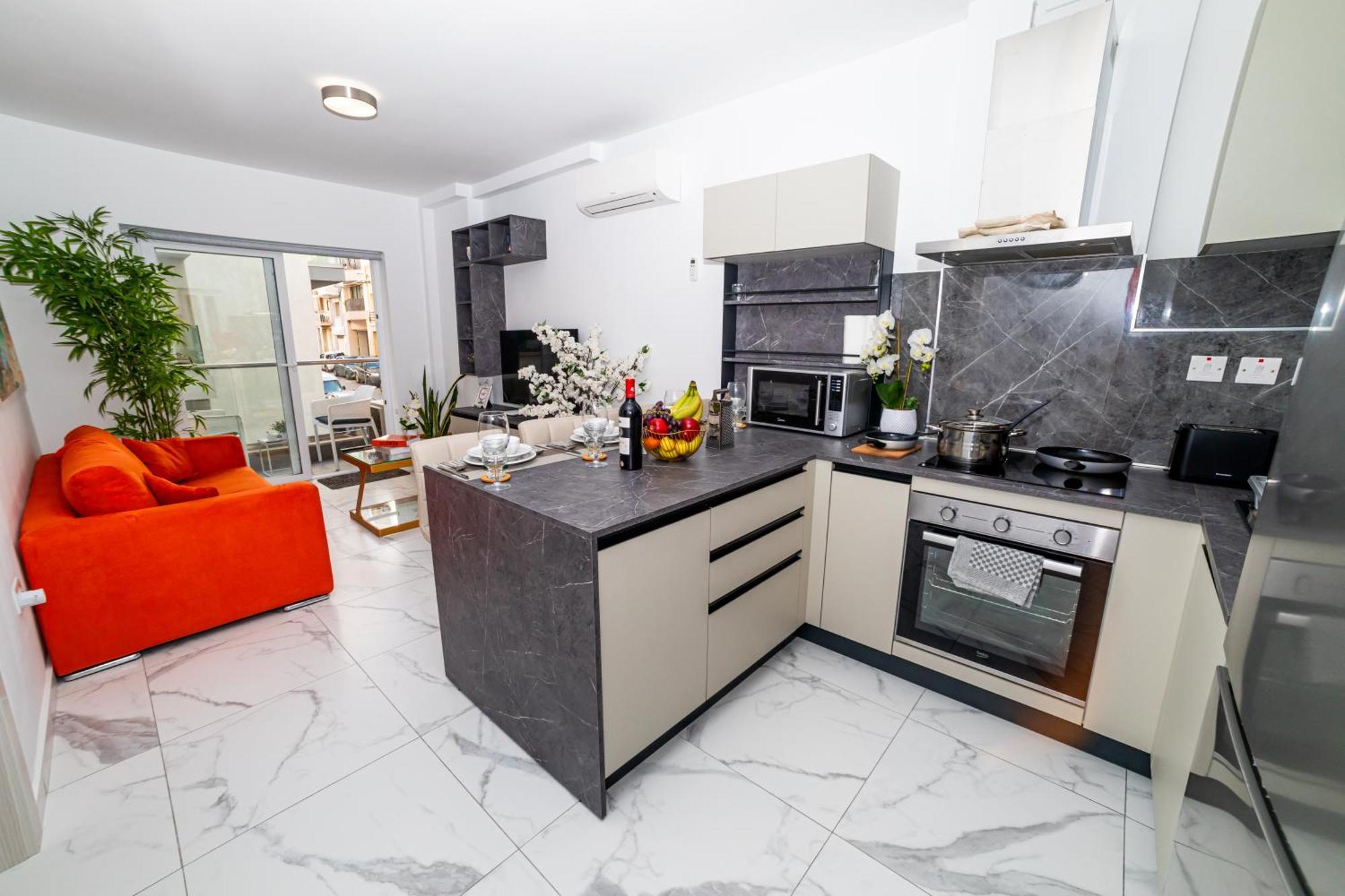 Apartment Sea Breeze, Spacious 2-bedroom Lux Seaside