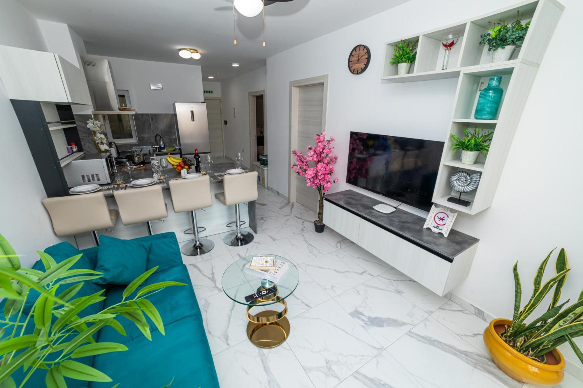Sea Breeze, Spacious 2-bedroom Lux Seaside *