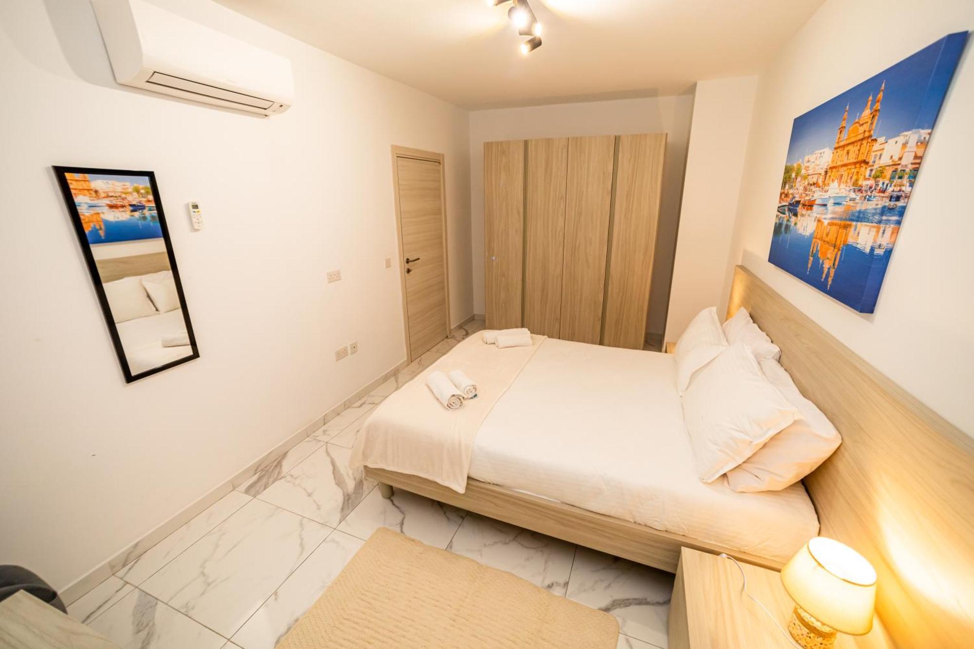 Apartment Sea Breeze, Spacious 2-bedroom Lux Seaside