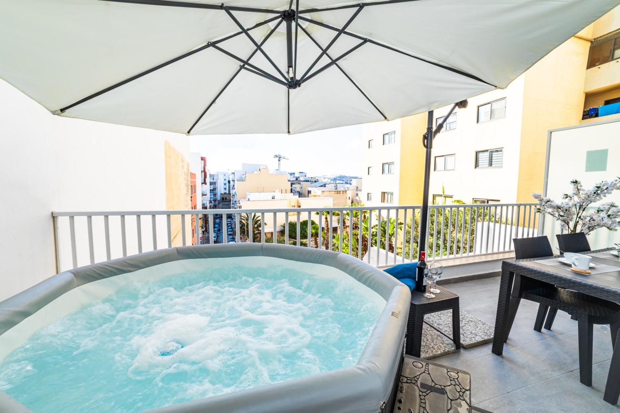 Apartment Sea Breeze, Spacious 2-bedroom Lux Seaside *